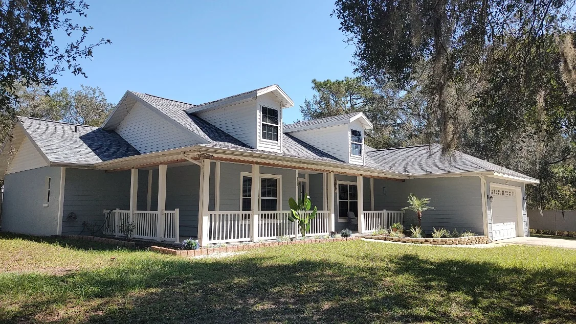 Daytime exterior of Crystal River residence