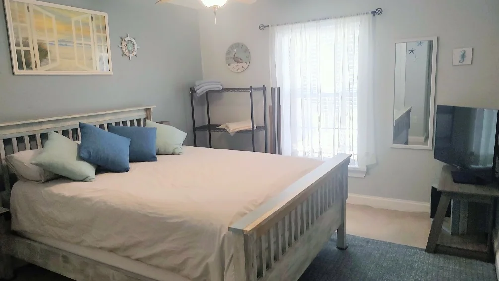 Second guest bedroom