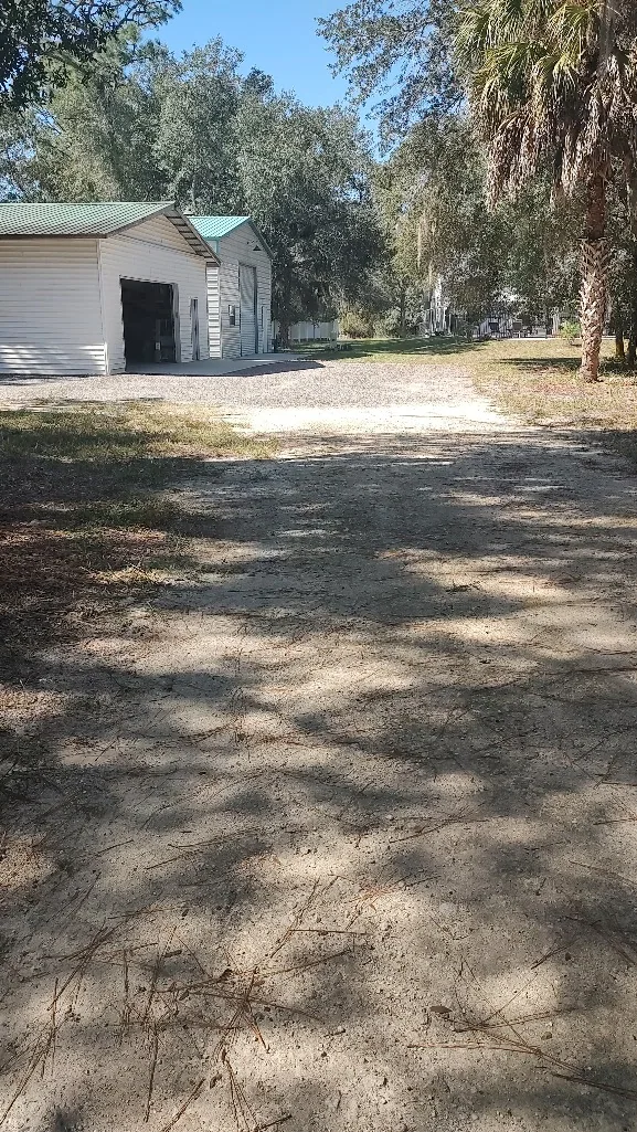 Separate rear driveway